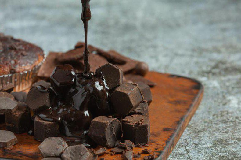 Przepis na najlepsze czekoladowe ciasteczka z kremem kakaowym